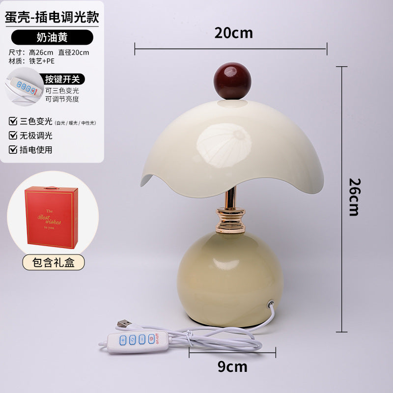 Shell-Shaped Luxury Minimalist Bedside Lamp