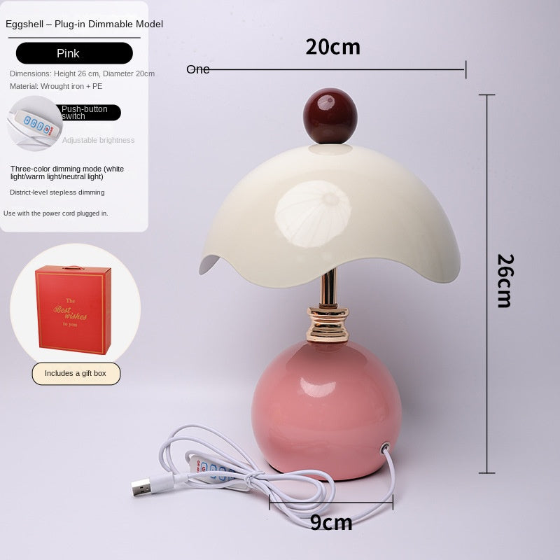 Shell-Shaped Luxury Minimalist Bedside Lamp