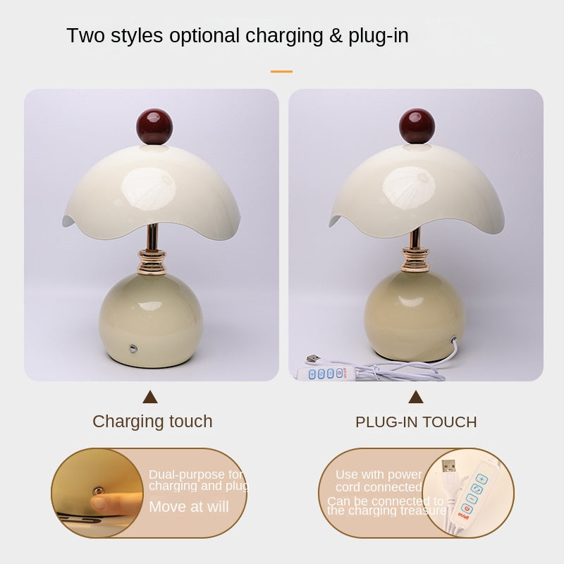 Shell-Shaped Luxury Minimalist Bedside Lamp