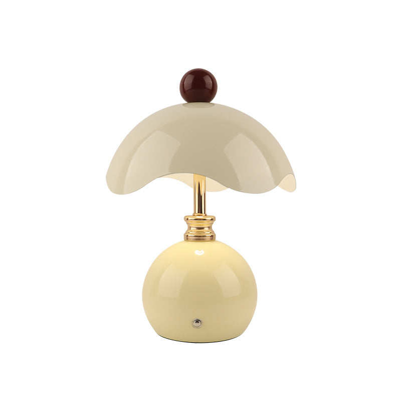 Shell-Shaped Luxury Minimalist Bedside Lamp